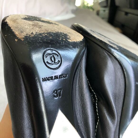 Vintage Chanel Black Cap Toe Leather Elastic Heeled Pumps - Picture 8 of 14